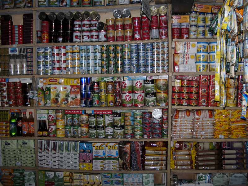 Une boutique de quartier à Lomé